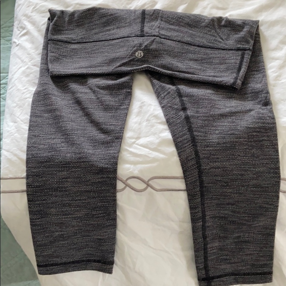 Gray cropped lululemon leggings